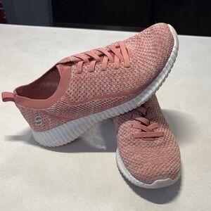 Skechers Women's Pink Knit Sneakers